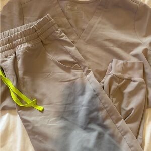 Figs Gray Scrub Set with Neon Green Accent